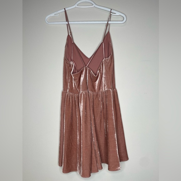 GB Dusty Rose Spaghetti Strap Velvet Romper - Picture 2 of 3